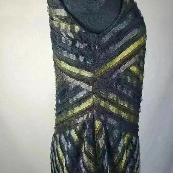 NWOT Muse Essential Little Black (& Gold Dress) Size 4 Ribbon Chiffon Hem Ruffle - Picture 3 of 10